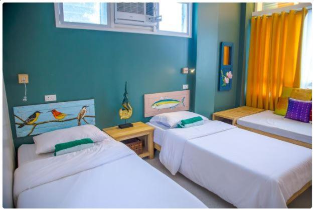 Flotsam And Jetsam Artist Beach Hostel San Juan  Kültér fotó