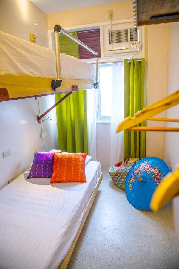 Flotsam And Jetsam Artist Beach Hostel San Juan  Kültér fotó